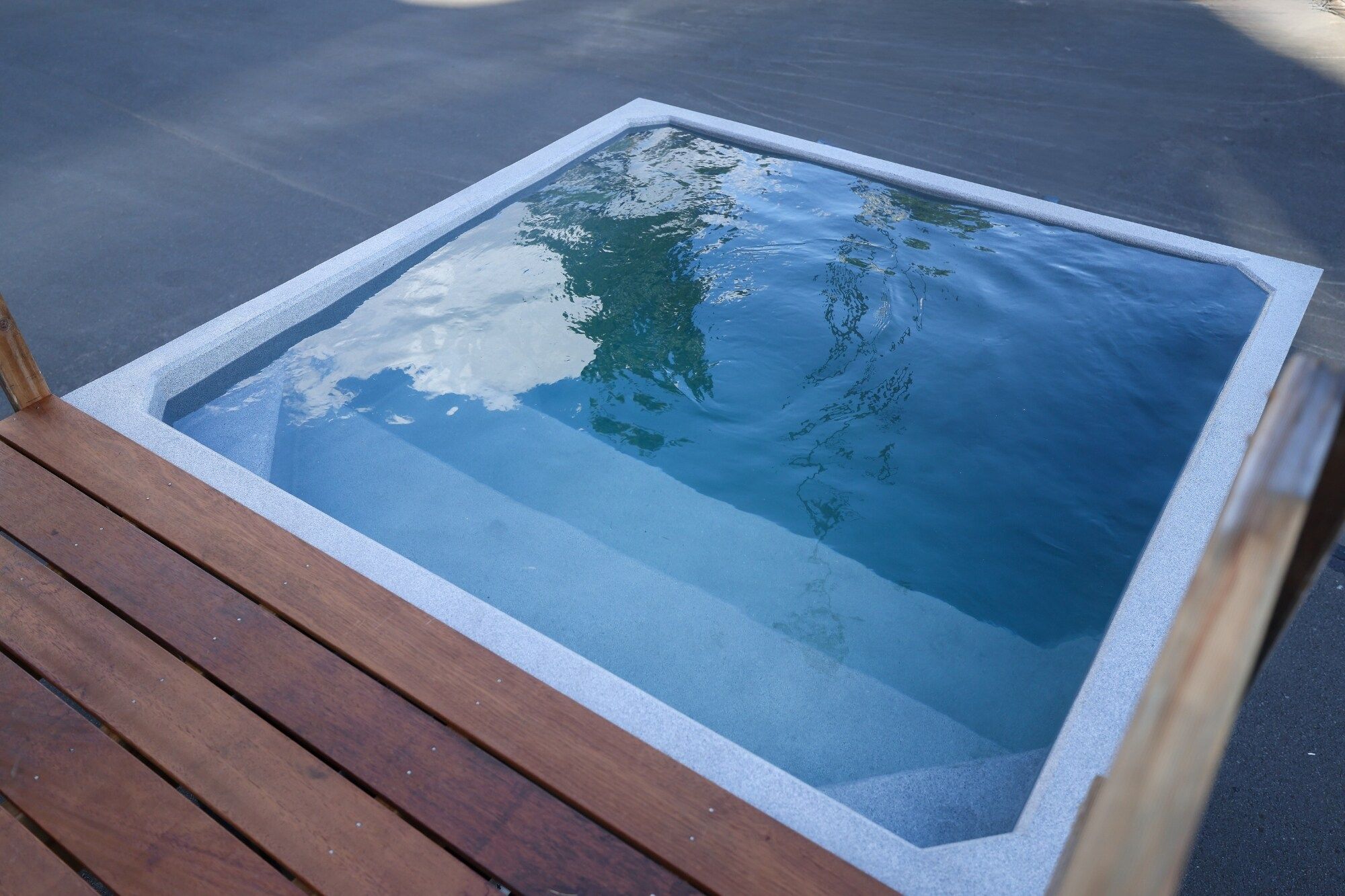 Plungie's newest tiny square plunge pool, the Quad (2.2 x 2.2m)